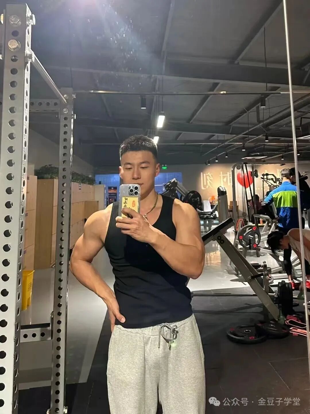 东斌: 跟着豆豆老师干，11个月挣了42w